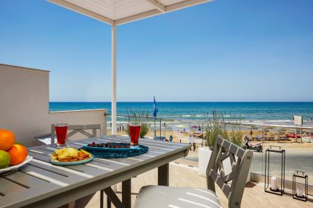 House on the beach 1